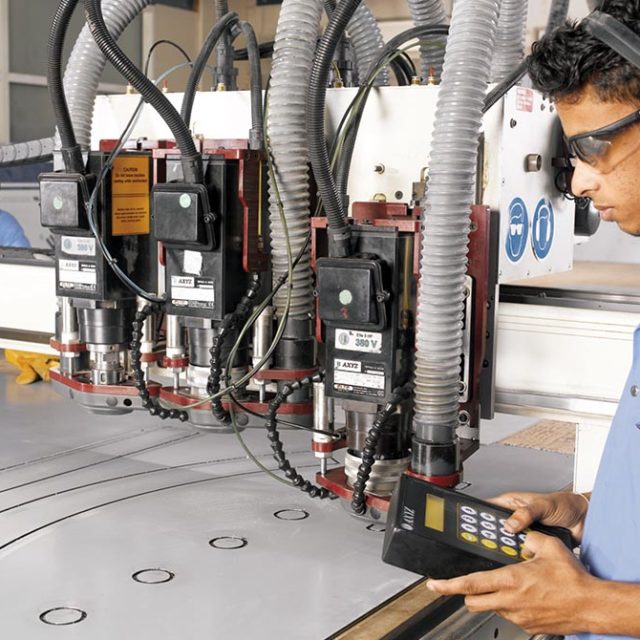 Alutec Services - Image of CNC Cladding machine