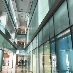 Image of glazed balustrade & glazed partitions at Simulation center Qatar