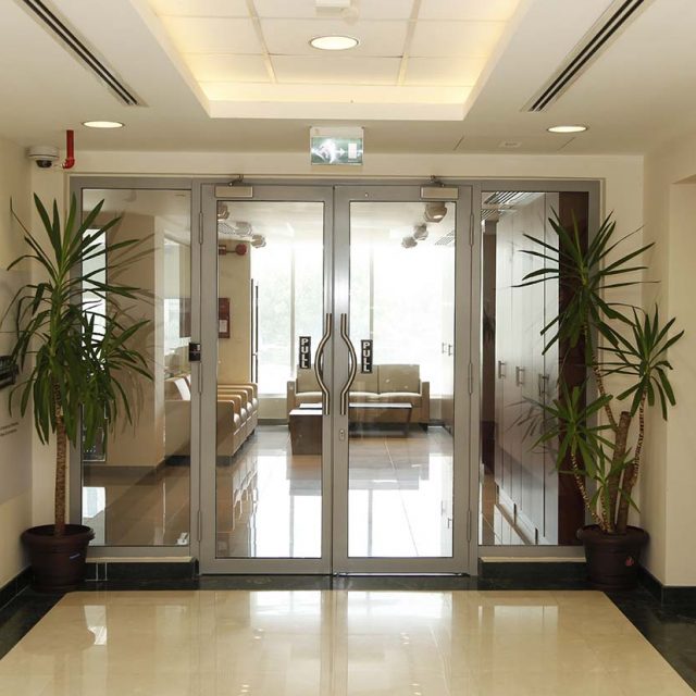 ford showroom_qatar_2